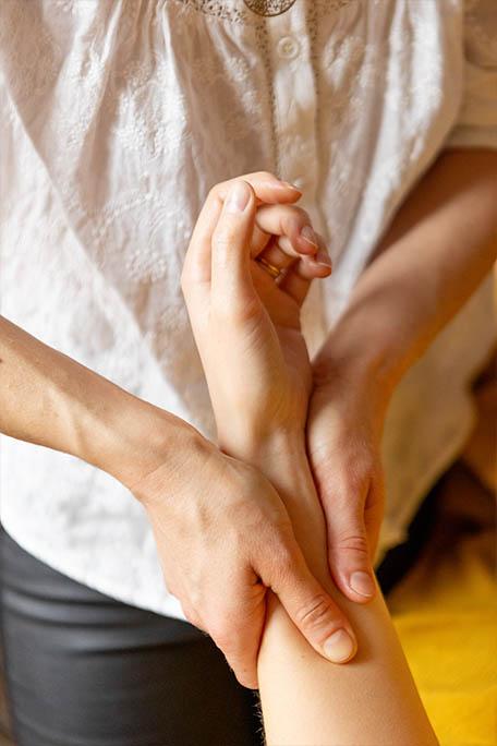 Soin Énergétique Essences et Quintessence